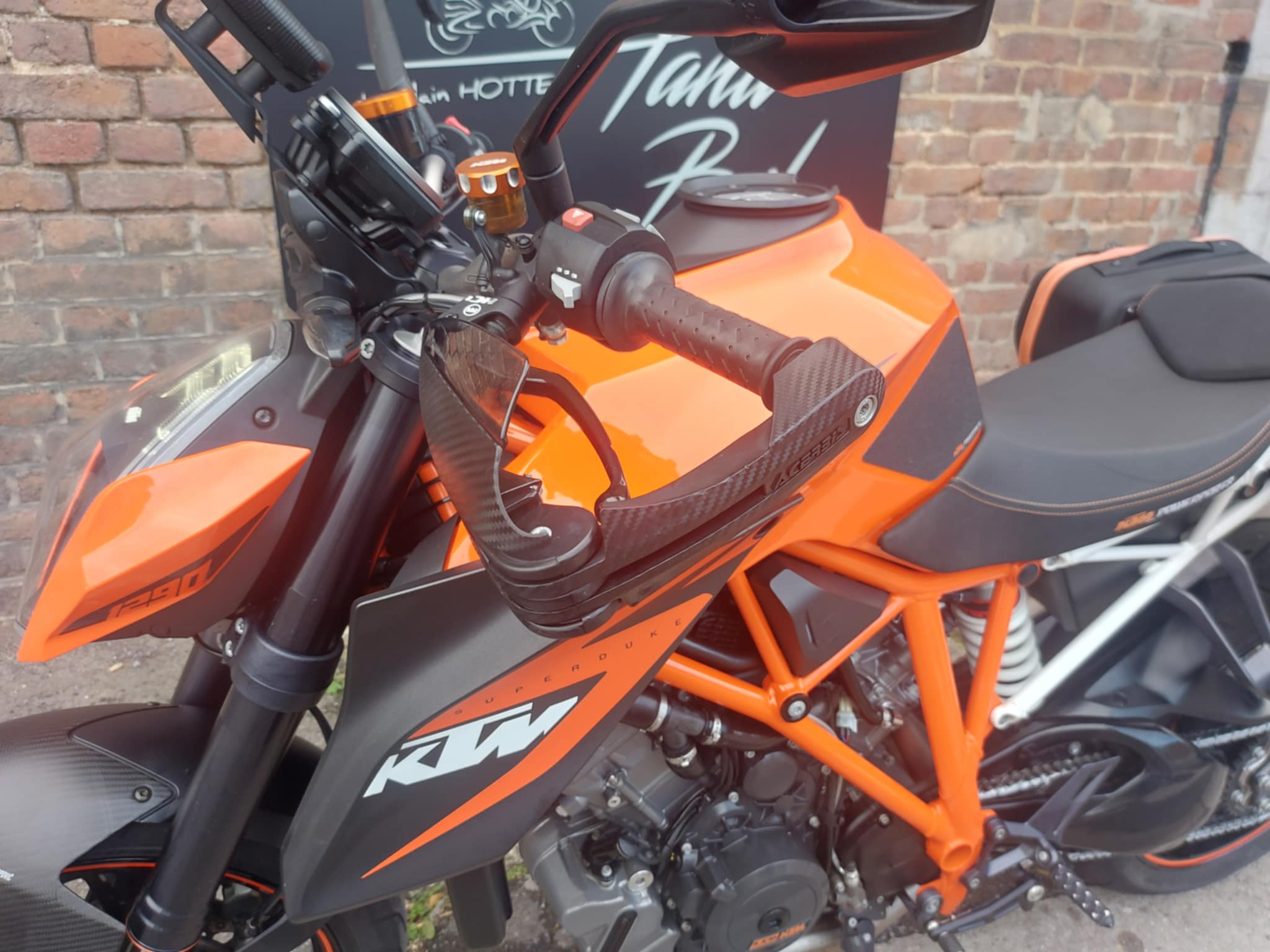 2016 KTM SUPERDUKE R 1290 – Image 7