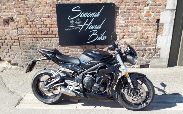 2020 Triumph STREET TRIPLE S 765