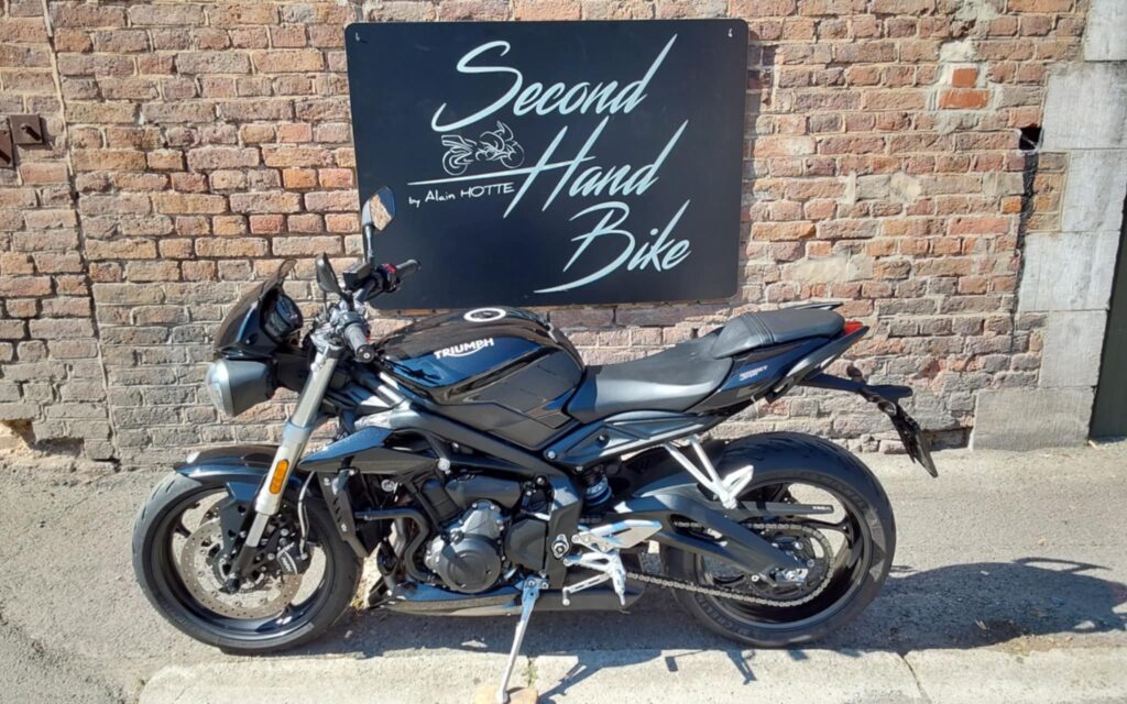 2020 Triumph STREET TRIPLE S 765