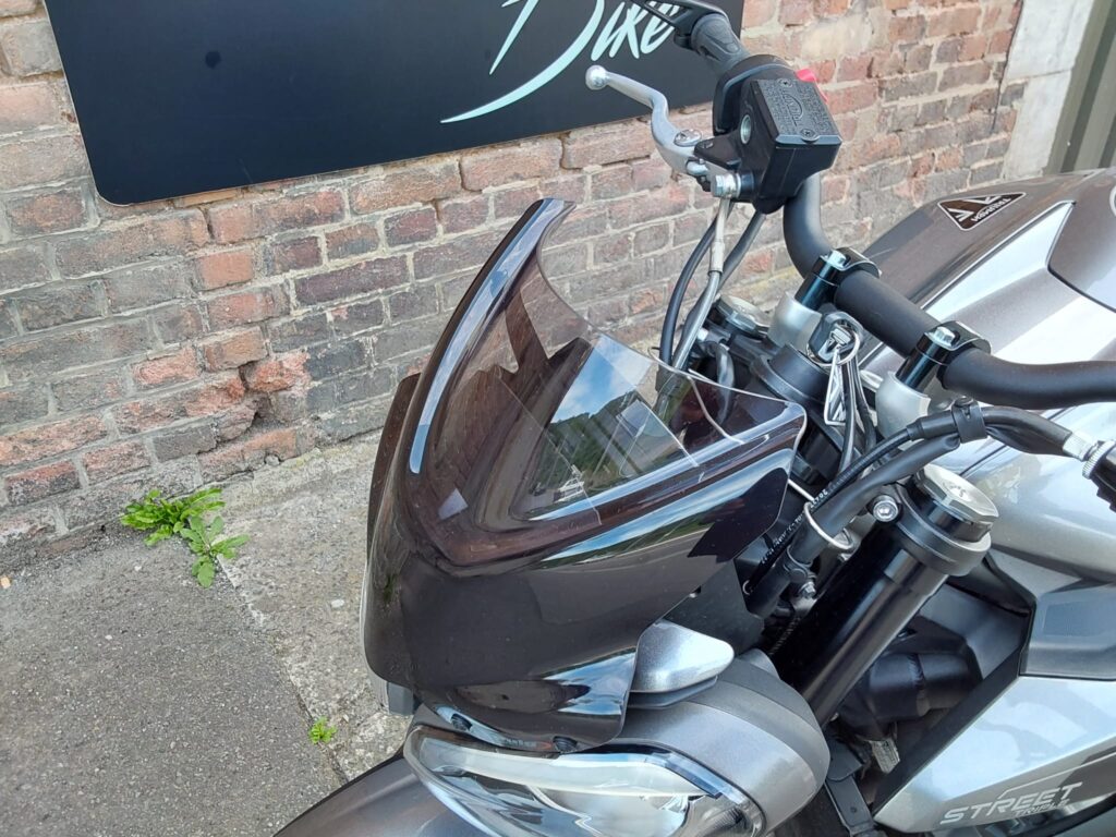 2023 Triumph STREET TRIPLE R 765