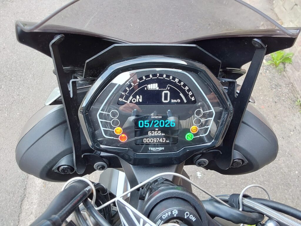 2023 Triumph STREET TRIPLE R 765
