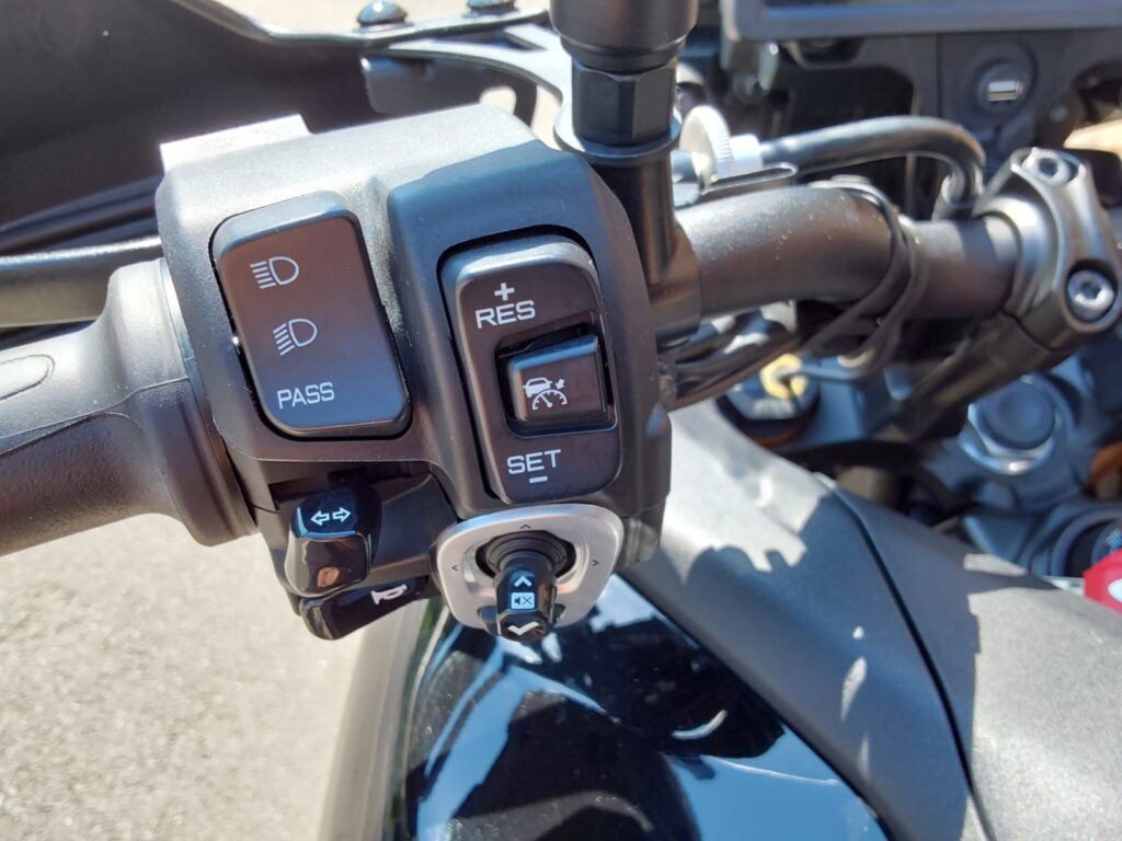 2025 Yamaha TRACER 9 GT +